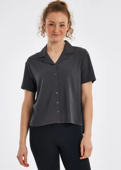 Women Oiselle Big Benjamina Short Sleeve