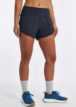 Women Oiselle Featherweight Split Shorts