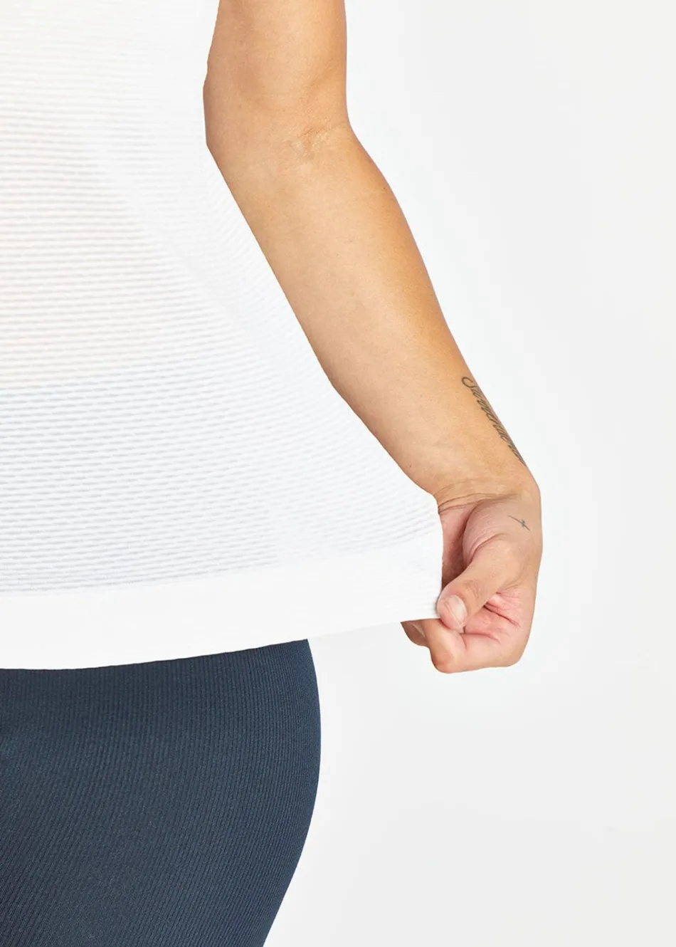 Women Oiselle Flow Short Sleeve