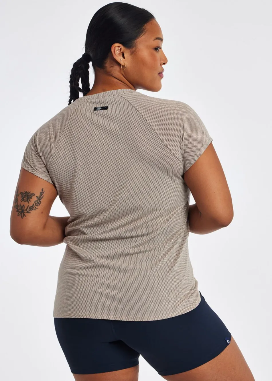 Women Oiselle Flyout Short Sleeve