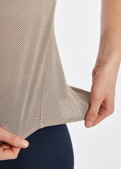 Women Oiselle Flyout Short Sleeve