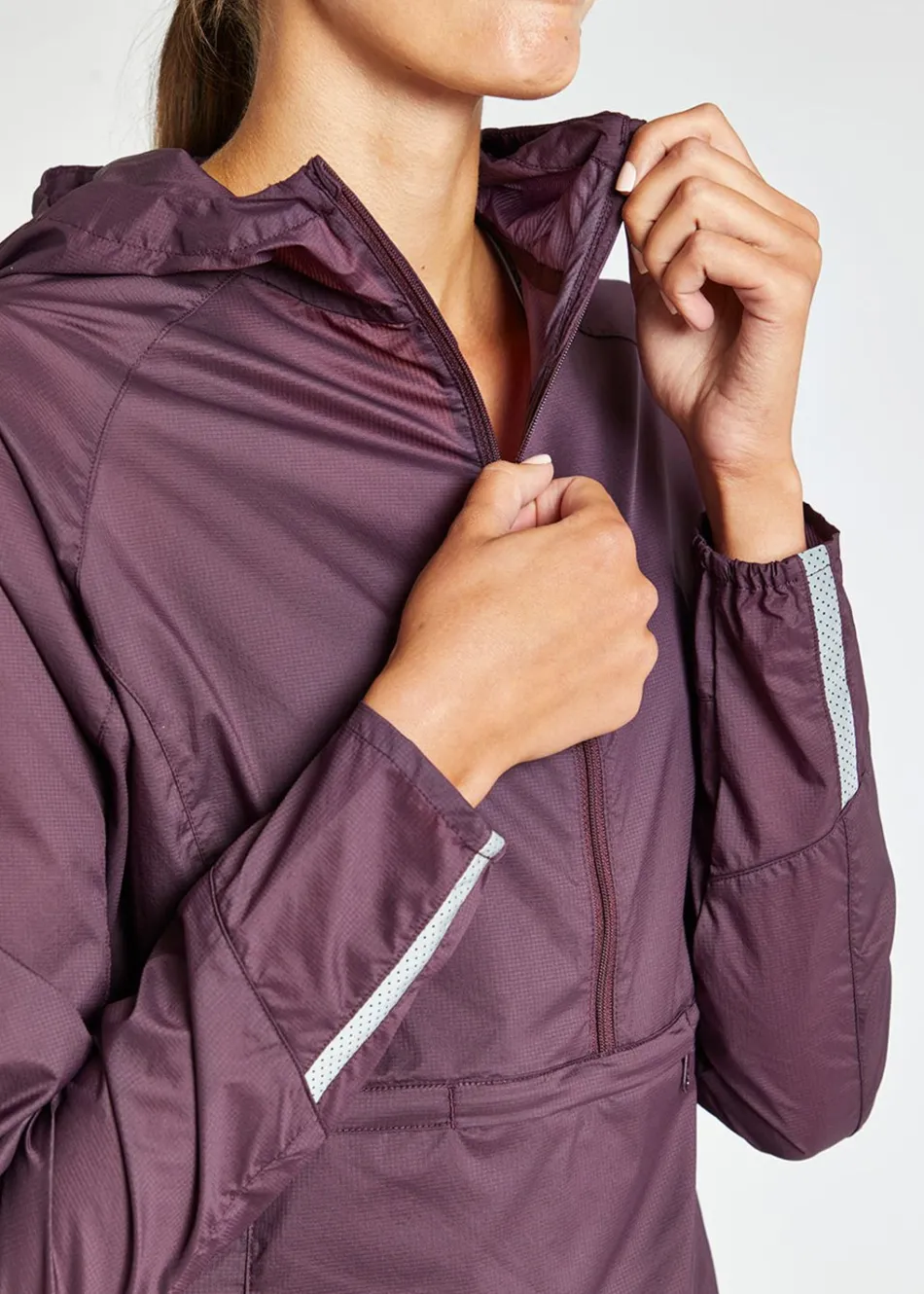 Women Oiselle Reflective Vim Anorak