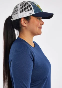 Women Oiselle Runner Trucker