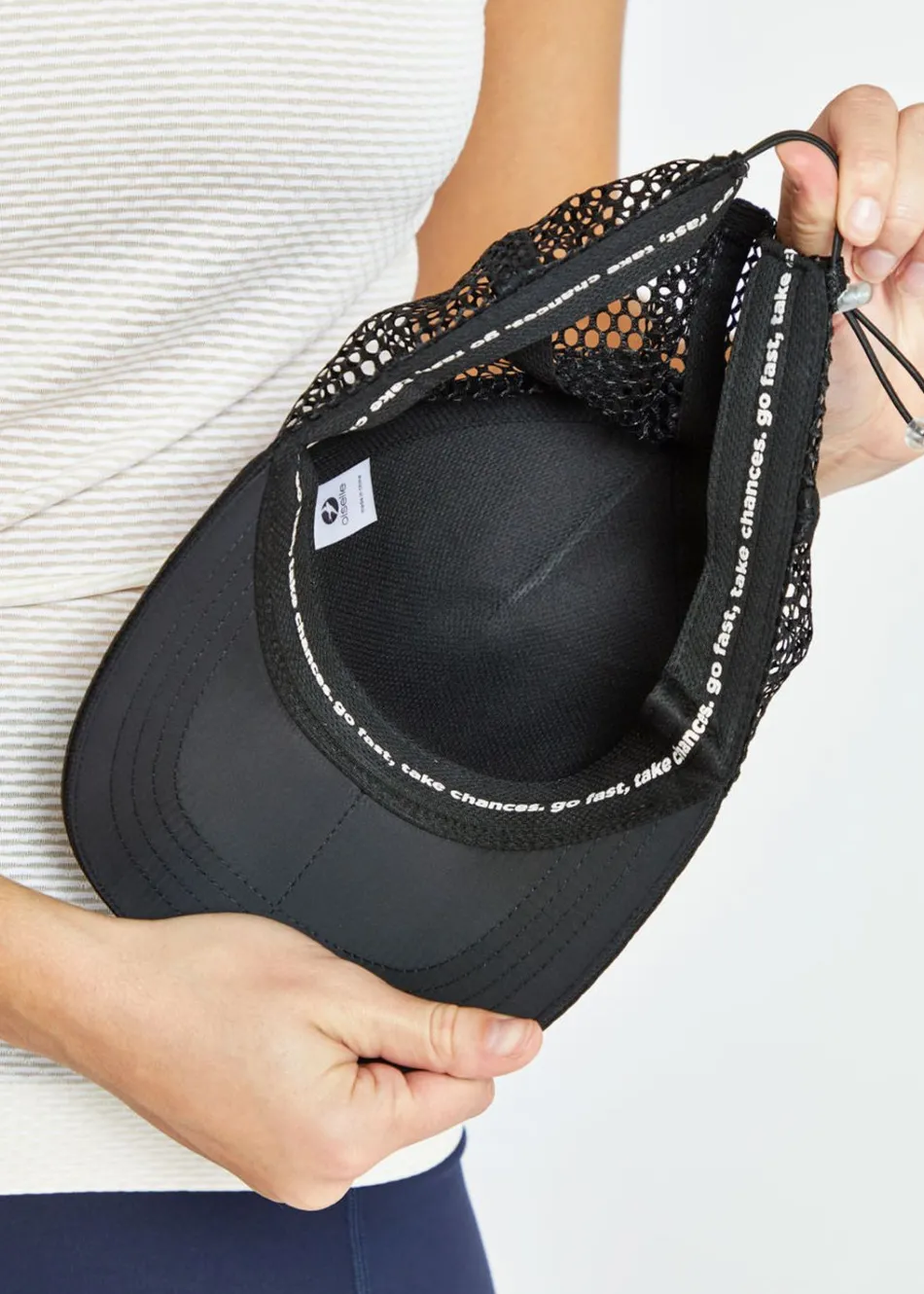 Women Oiselle Runner Trucker