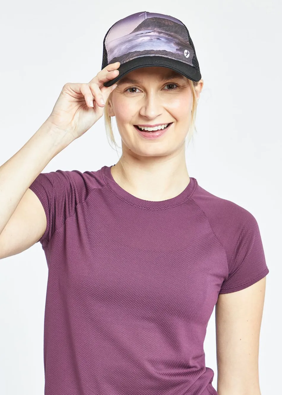 Women Oiselle Runner Trucker