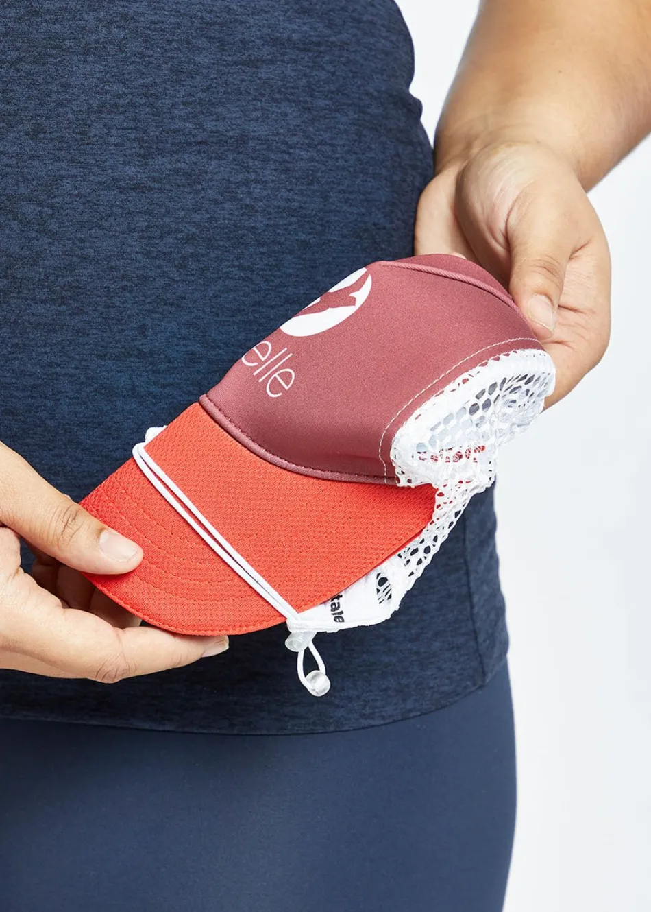 Women Oiselle Runner Trucker