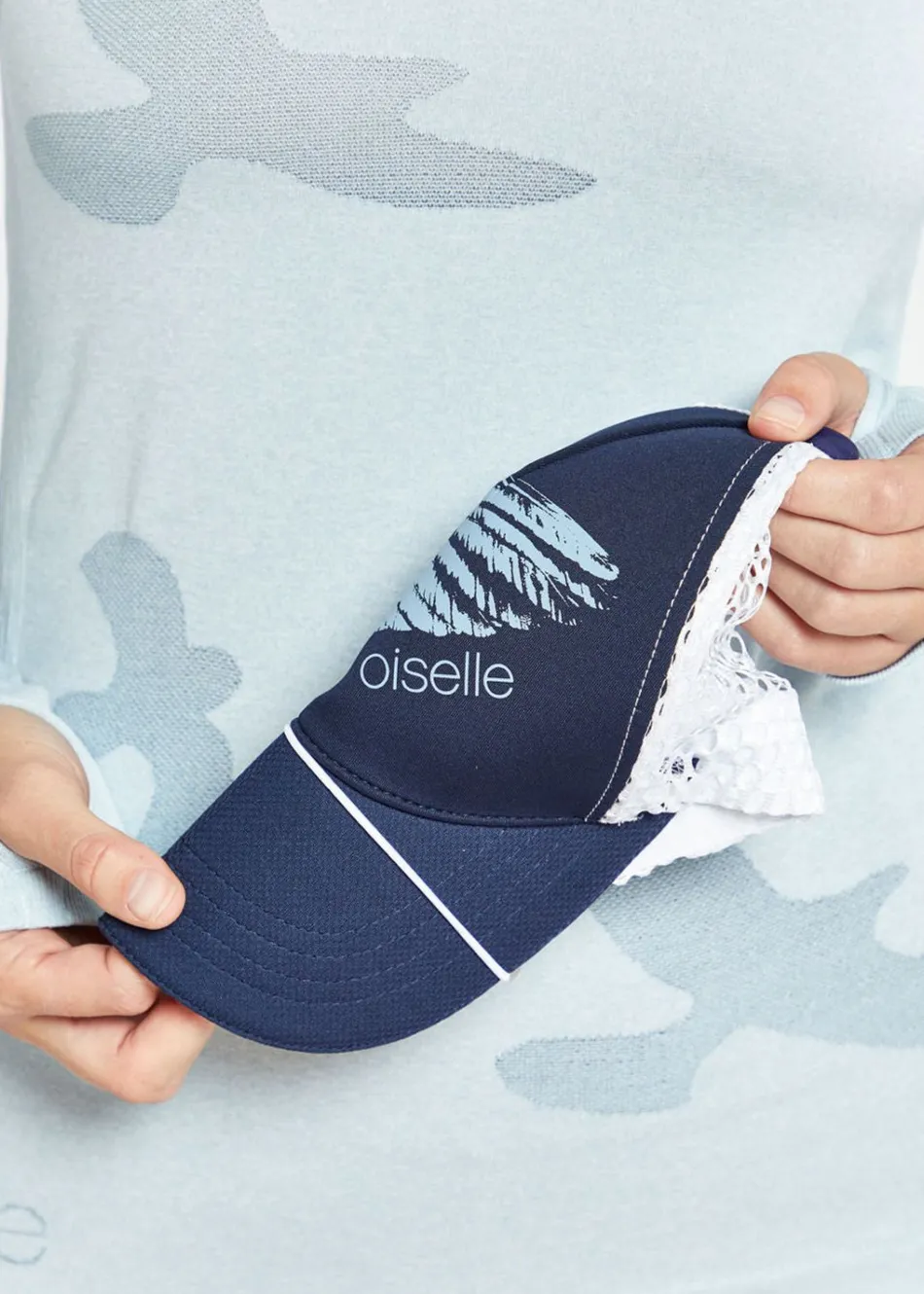 Women Oiselle Runner Trucker