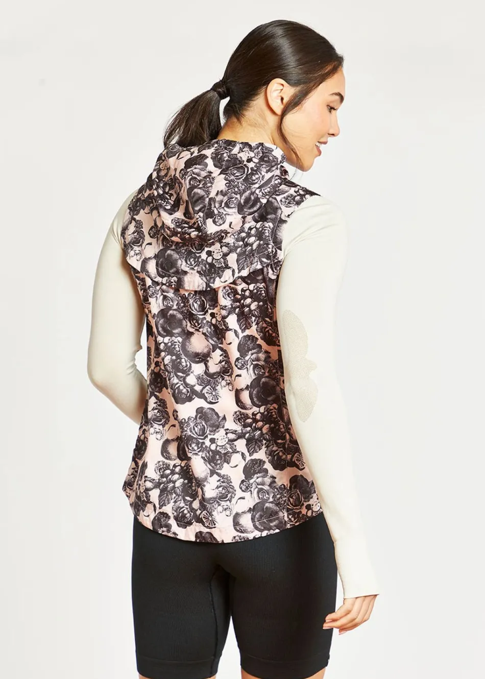 Women Oiselle Seattle Showers Vest