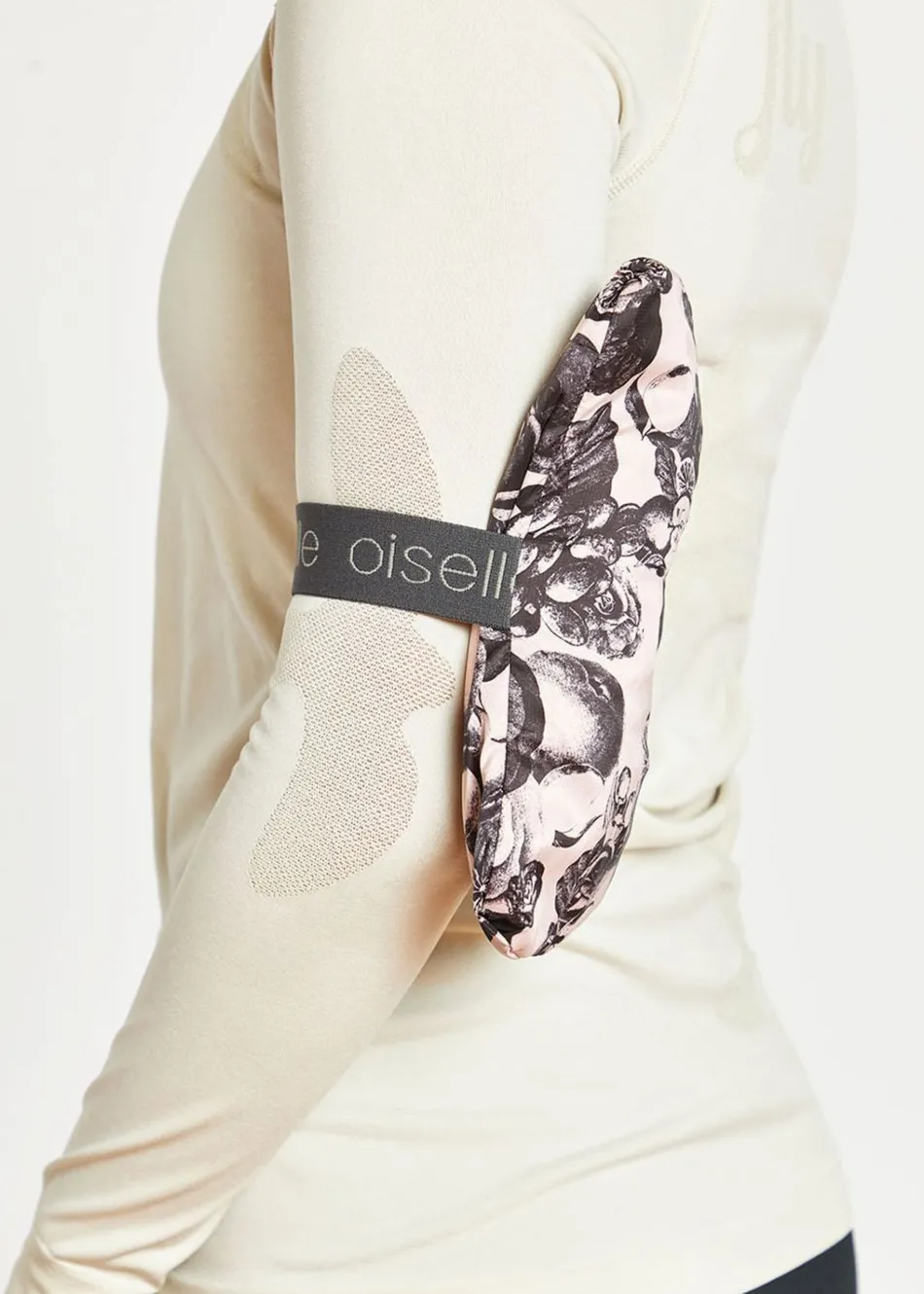 Women Oiselle Seattle Showers Vest