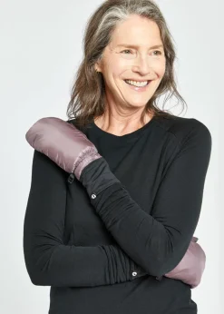Women Oiselle Super Puff Mittens
