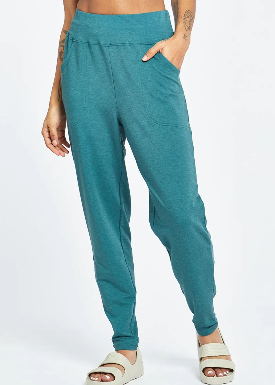 Women Oiselle Wyomia Track Pants